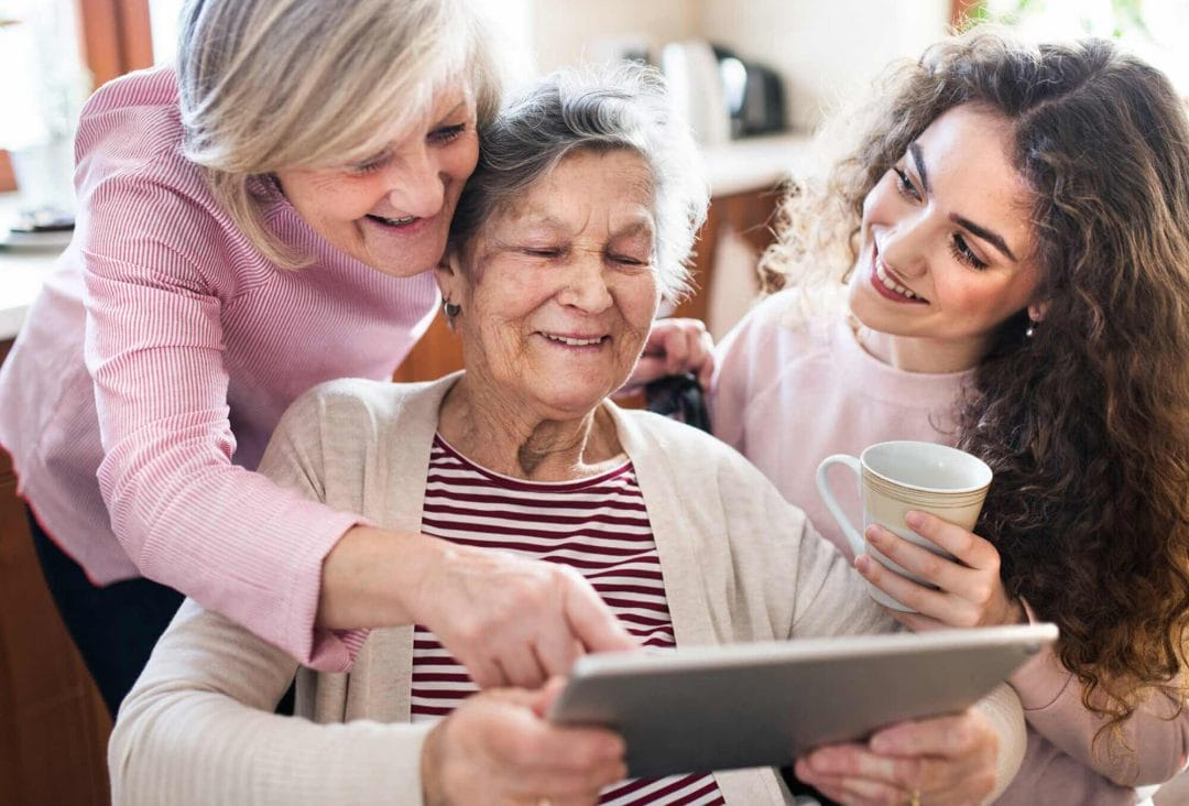 dementia-wellbeing-aging-tablet-media4care-ananda Media 4 Care